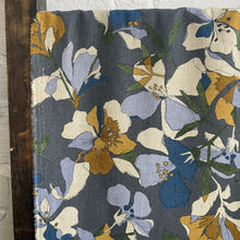 Load image into Gallery viewer, Artist Poppy - Charcoal