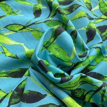 Load image into Gallery viewer, Luminous Leaf