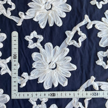 Load image into Gallery viewer, Paper Daisy