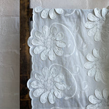 Load image into Gallery viewer, Heirloom Garden - White
