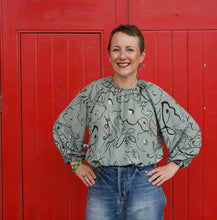 Load image into Gallery viewer, Follet Viscose CDC - Pansy Play - Green
