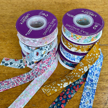 Load image into Gallery viewer, Bias Binding - Liberty Tana Lawn - Betsy Ann H

