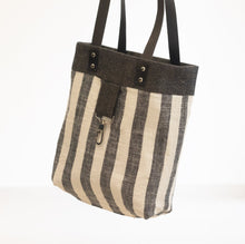 Load image into Gallery viewer, Genoa Tote (PDF) by Blogless Anna
